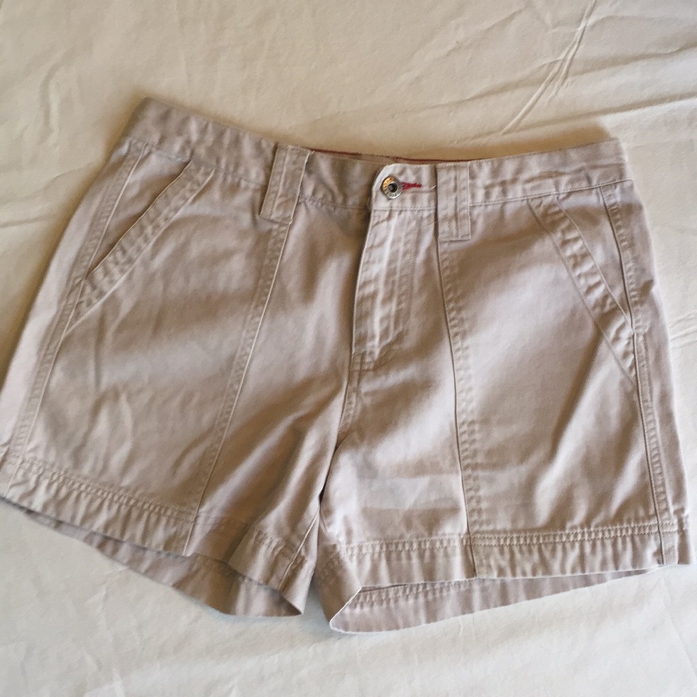 Tommy Hilfiger khaki shorts